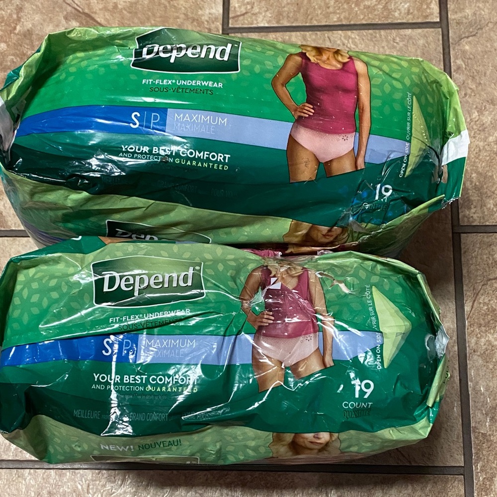 Depend Fitflex Maximum Absorbency Underwear S/P Incontinence - Picture 5 of 10